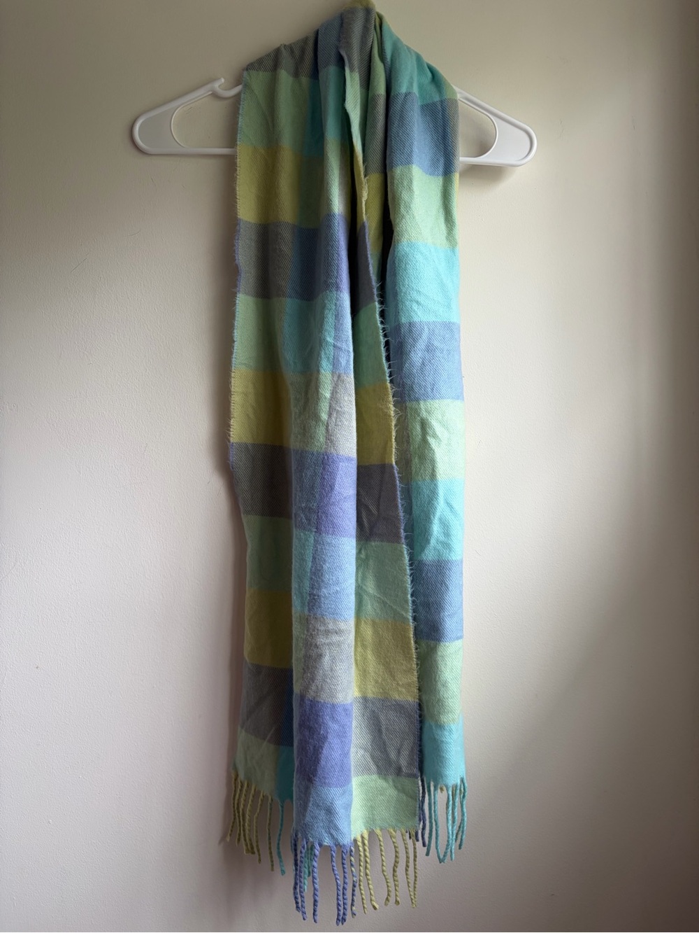Made in Scotland 100% Cashmere Plaid Rectangle Scarf Pastel Blue Green Fringe